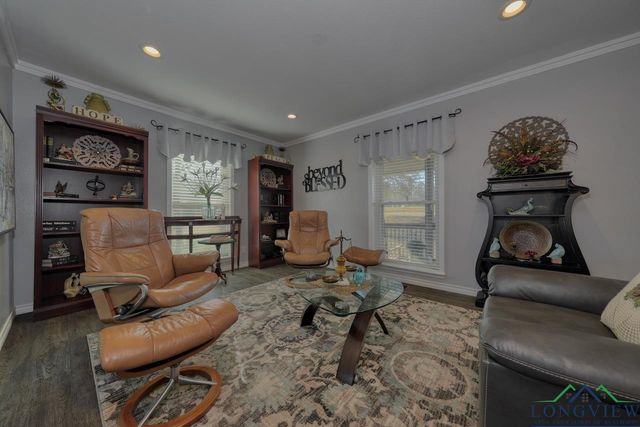 303 Lakeview Dr, Hideaway, TX 75771