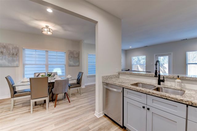 7134 Eastwood Street B, Houston, TX 77021