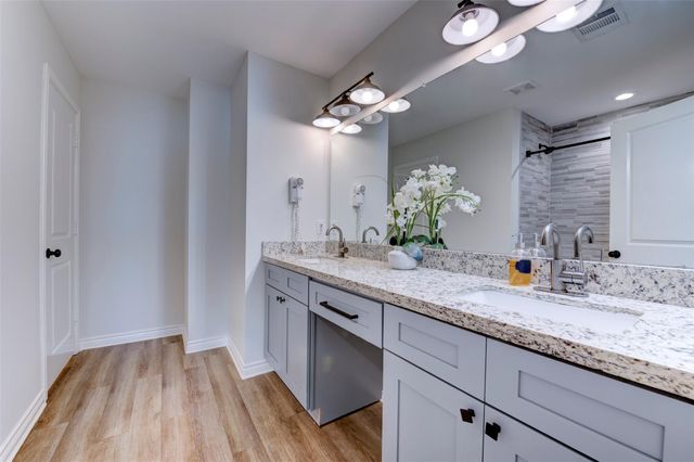 7134 Eastwood Street B, Houston, TX 77021