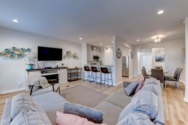 7134 Eastwood Street B, Houston, TX 77021