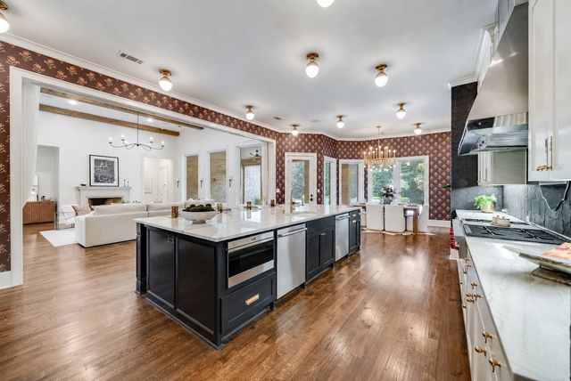 6404 Drawbridge Lane, Plano, TX 75024