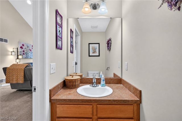 8316 Chesapeake Drive, North Ridgeville, OH 44039