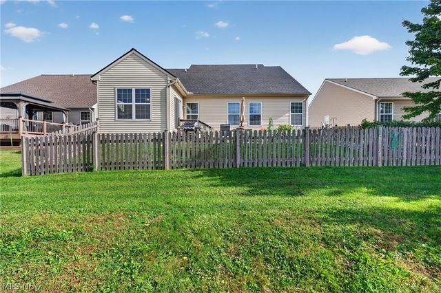8316 Chesapeake Drive, North Ridgeville, OH 44039