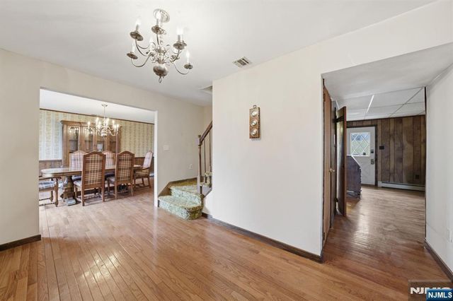 21 Landing Trail, Denville Township, NJ 07834