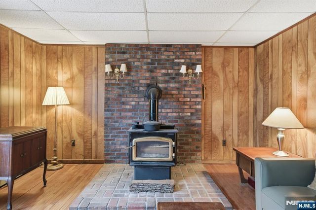 21 Landing Trail, Denville Township, NJ 07834