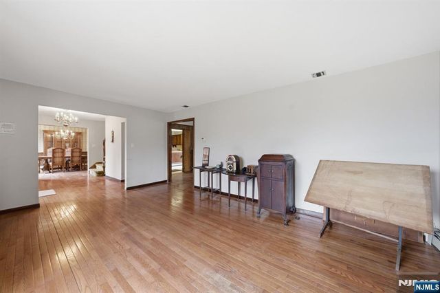 21 Landing Trail, Denville Township, NJ 07834