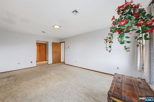 21 Landing Trail, Denville Township, NJ 07834