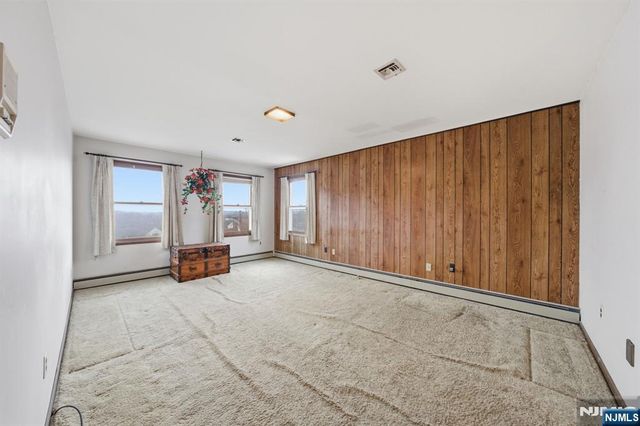 21 Landing Trail, Denville Township, NJ 07834