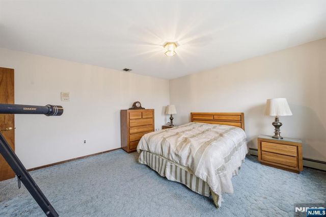 21 Landing Trail, Denville Township, NJ 07834