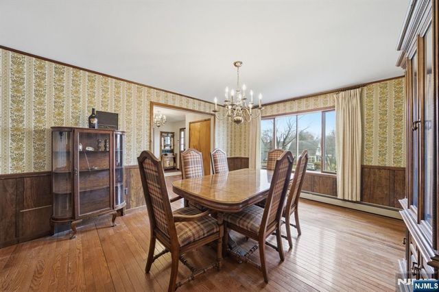 21 Landing Trail, Denville Township, NJ 07834