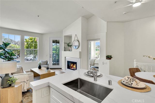 402 Bay Berry Pl, Encinitas, CA 92024