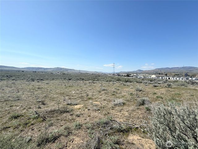 74 Highway 97, Omak, WA 98841