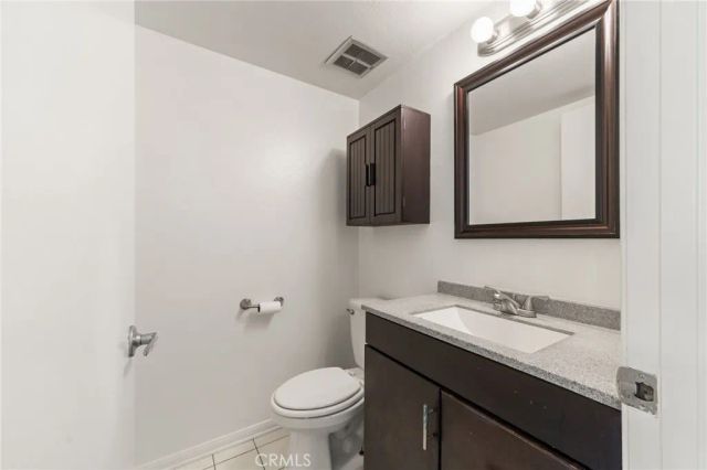 1748 N Willow Woods Drive D, Anaheim, CA 92807