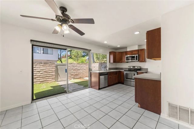 1748 N Willow Woods Drive D, Anaheim, CA 92807