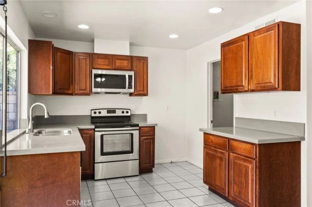 1748 N Willow Woods Drive D, Anaheim, CA 92807