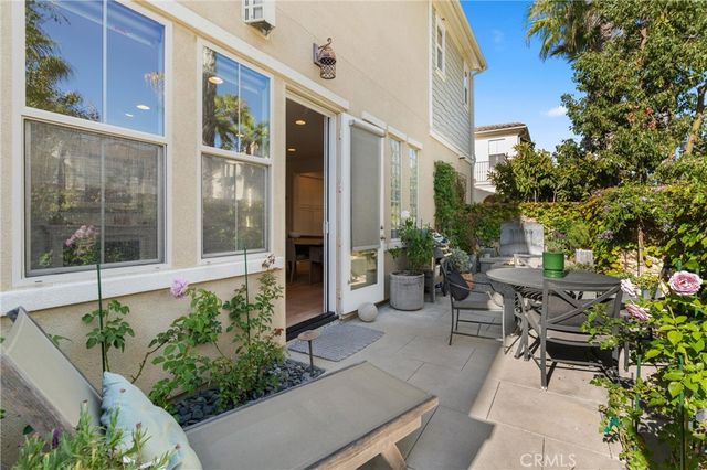 8239 Noelle Drive, Huntington Beach, CA 92646