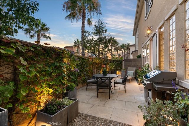 8239 Noelle Drive, Huntington Beach, CA 92646