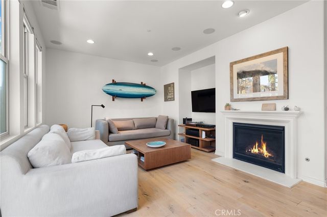 8239 Noelle Drive, Huntington Beach, CA 92646