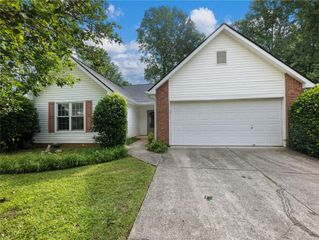 7019 Valley Forge Drive, Flowery Branch, GA 30542