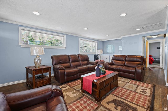 3380 S MAGNOLIA DR, Magna, UT 84044