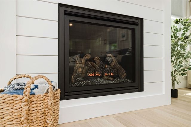 20 Pine St, Dennis, MA 02639
