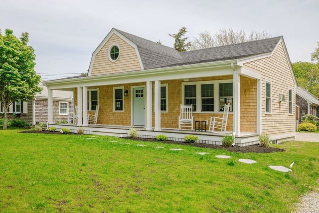 20 Pine St, Dennis, MA 02639