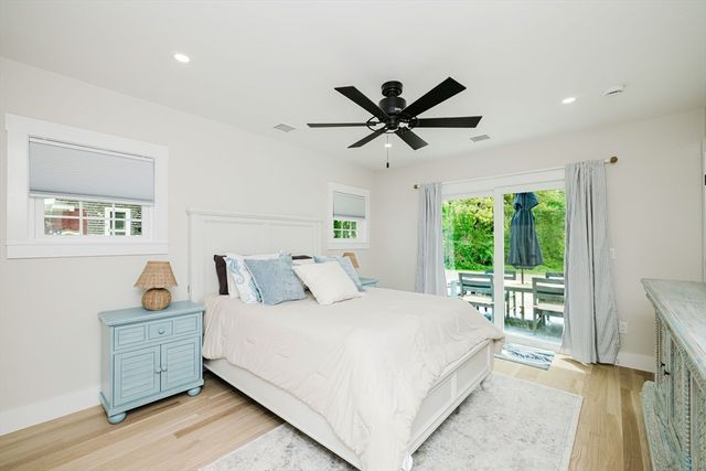 20 Pine St, Dennis, MA 02639