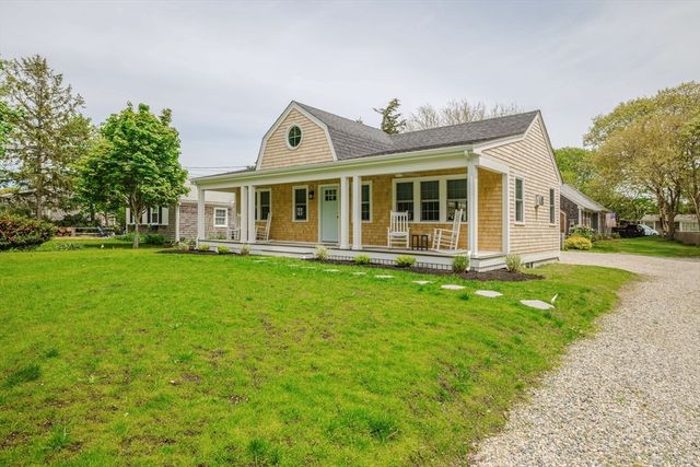 20 Pine St, Dennis, MA 02639