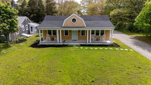 20 Pine St, Dennis, MA 02639