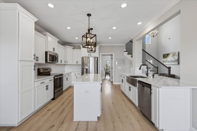 344 Oasis Ln, Clarksville, TN 37043