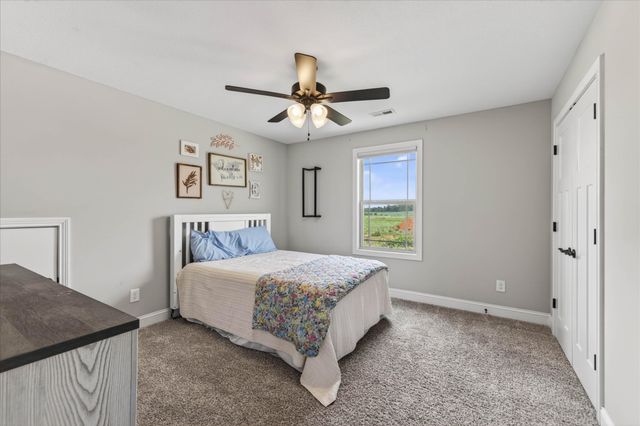 344 Oasis Ln, Clarksville, TN 37043