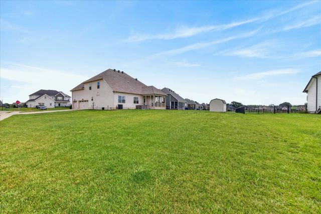 344 Oasis Ln, Clarksville, TN 37043