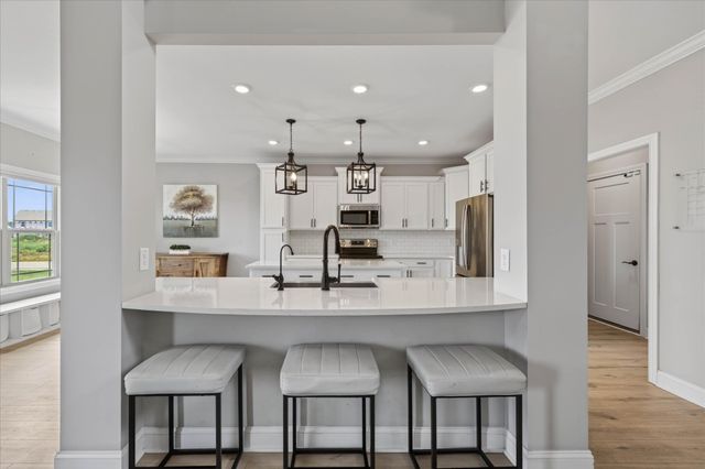 344 Oasis Ln, Clarksville, TN 37043