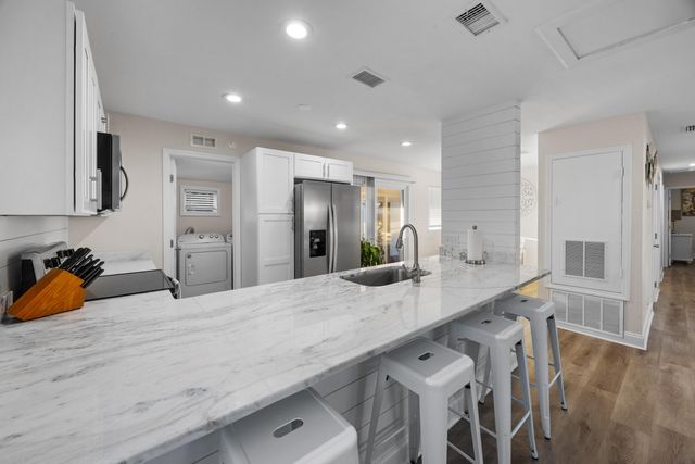 17 Mary Esther Drive, Mary Esther, FL 32569