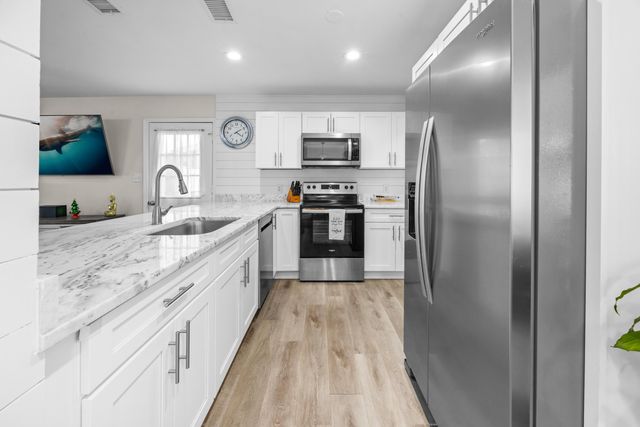 17 Mary Esther Drive, Mary Esther, FL 32569