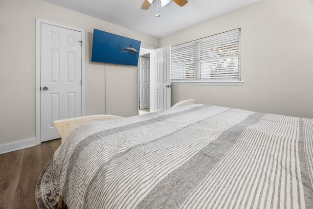 17 Mary Esther Drive, Mary Esther, FL 32569