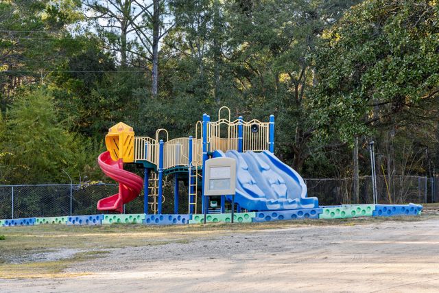 17 Mary Esther Drive, Mary Esther, FL 32569