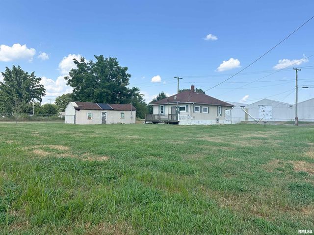 105 S 27TH Street, Herrin, IL 62948
