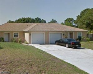 5049 Locke LN SW, Lehigh Acres, FL 33973