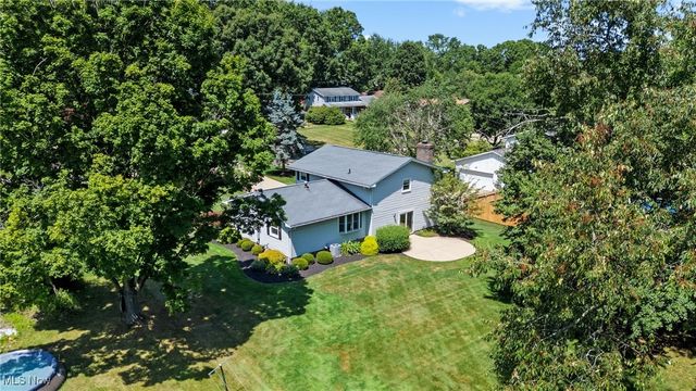 9760 Summerset Avenue NW, Uniontown, OH 44685