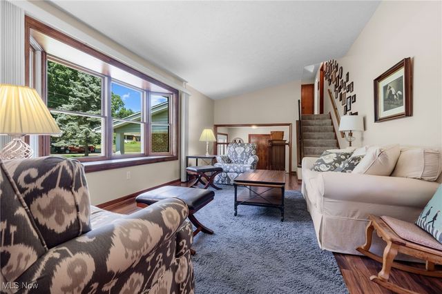 9760 Summerset Avenue NW, Uniontown, OH 44685