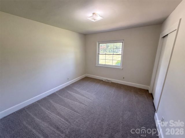 8901 Hood Road, Charlotte, NC 28215