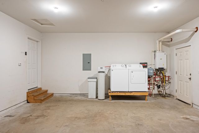 1590 Partow Lane, North Pole, AK 99705