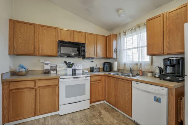 412 Hunters Court, Newark, OH 43055