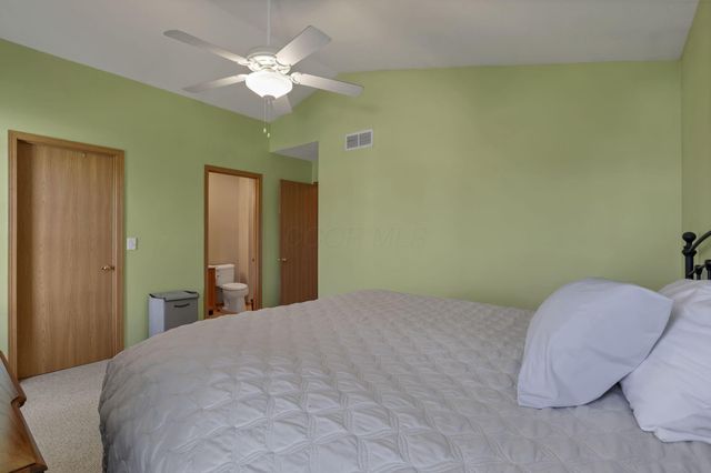 412 Hunters Court, Newark, OH 43055