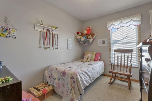 412 Hunters Court, Newark, OH 43055