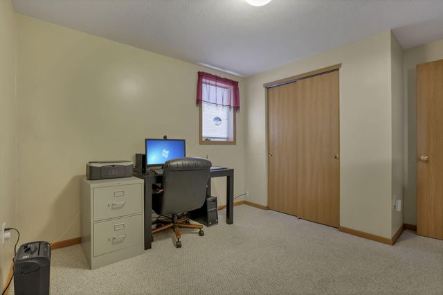 412 Hunters Court, Newark, OH 43055