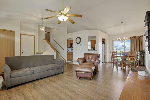 412 Hunters Court, Newark, OH 43055