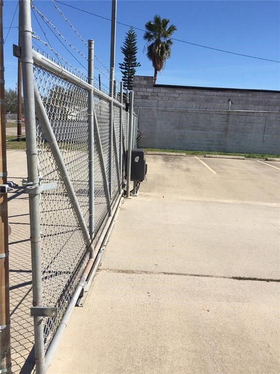 3409 Barthelome St, Corpus Christi, TX 78408 — photo 3