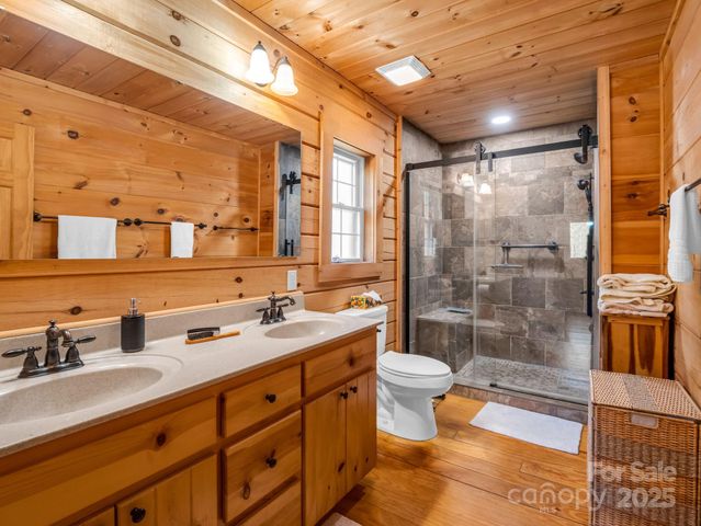 526 River Road, Rutherfordton, NC 28139